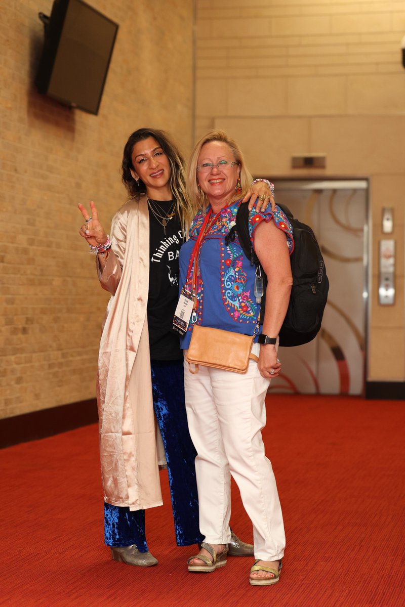 CAMT_TX's tweet image. Our #CAMT25 attendees loved interacting with content from @TheMathGuru; she continues to engage with rooms full of people who are 100% engaged. @fctmathematics we commend you for seeing the light in her too. What do you think about her approach?