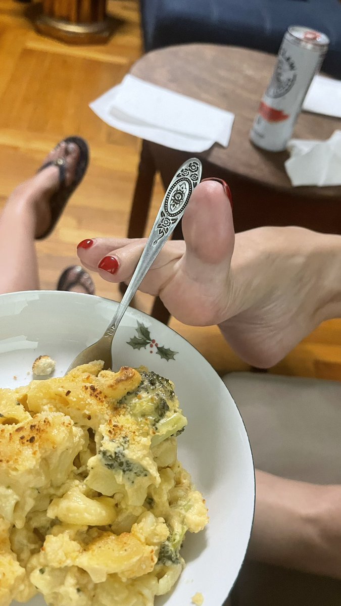 HeavenlyXperience ✨ (@heavenlyxp8) on Twitter photo Dinner last night was so comforting!! Thanks to <a href="/antickl/">🐜 Antickl-Boston 🪶👣FETCON</a> 🥰
I think <a href="/TicklesSoles/">Bratty Tickles- Boston 7/17-19-Detroit 7/20-21</a> agrees!! Toes Up!!
#broccolimacandcheese Dinner last night was so comforting!! Thanks to <a href="/antickl/">🐜 Antickl-Boston 🪶👣FETCON</a> 🥰
I think <a href="/TicklesSoles/">Bratty Tickles- Boston 7/17-19-Detroit 7/20-21</a> agrees!! Toes Up!!
#broccolimacandcheese