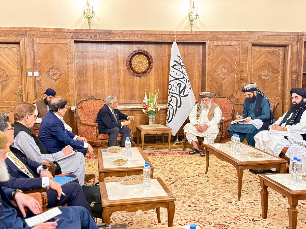 MahazOfficial1's tweet image. Update: On the sidelines of the signing ceremony for the Framework Agreement on Joint Feasibility Study of the UAP Railway Corridor, Pakistani Delegation met Afghan Prime Minister, Mullah Muhammad Hassan Akhund.
"The two leaders exchanged views on issues of mutual interest,…