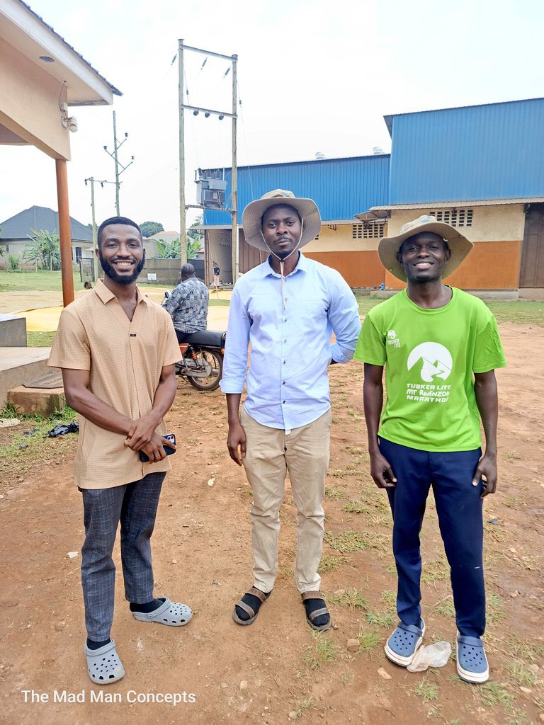 Muganzisecure's tweet image. Today I hosted @WasswaEmma_ a young man with big dreams and wants to blend tourism with coffee business and during the meet up he informed me that he is inspired by @wekesa_amos and we talked about about coffee farming and trading looking forward to support him
#YouthInCoffee