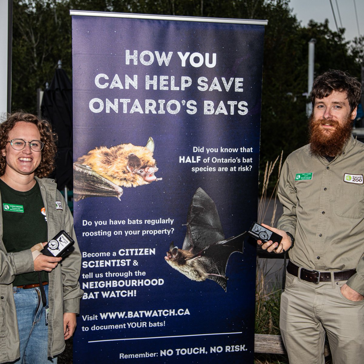 TheTorontoZoo's tweet image. Join your Toronto Zoo’s bat experts this August for a drink on our BATio and experience the night sky ✨
Program:
🦇 Informative presentation under the night sky
🦇 Chance to accompany experts in finding wild bats
🦇 Light appetizers
Full Details: bit.ly/4kHxsHW 🦇