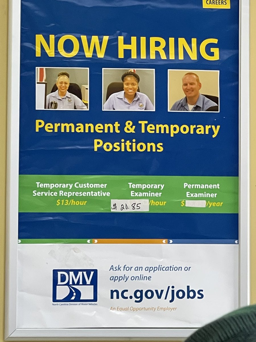 HalversonLaurie's tweet image. It appears only one employee is manning the kiosks at the Shallotte DMV office. They are hiring at $20.85 an hour. Anyone want to work here? @NC_Governor