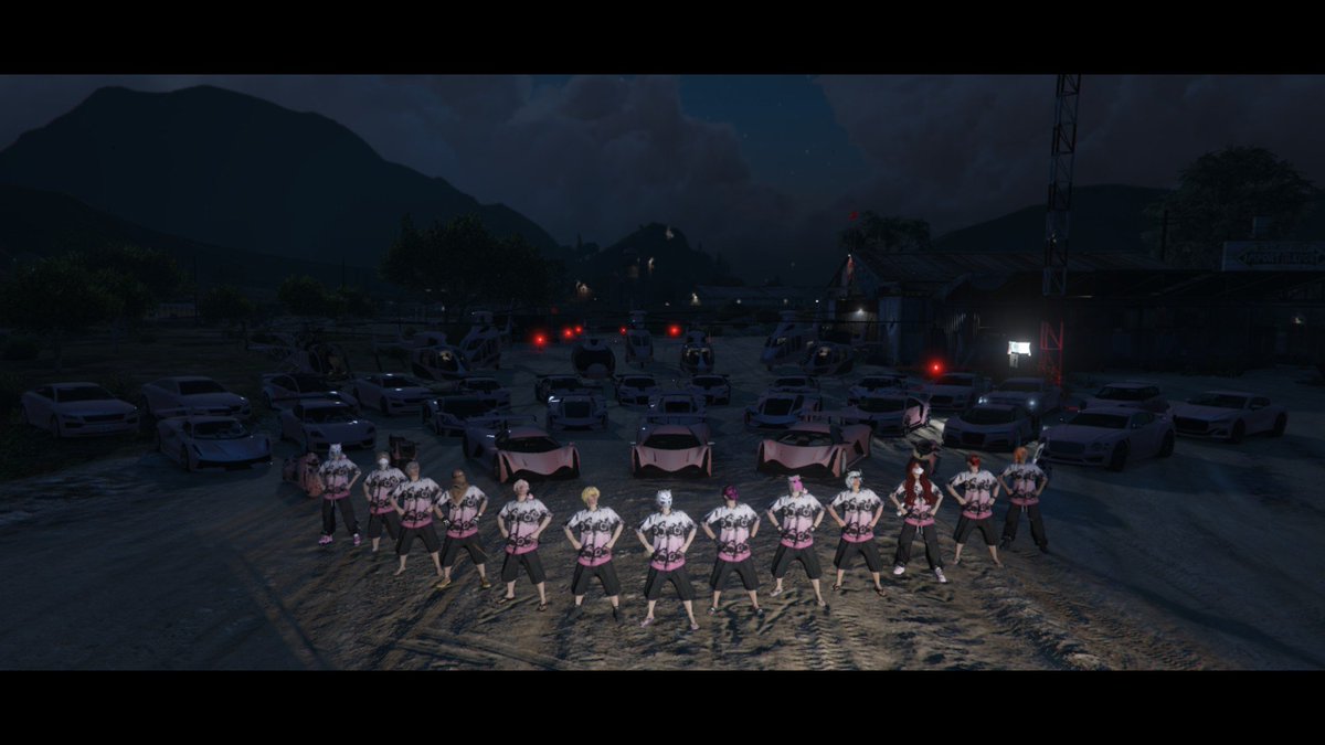 KaZi_BG's tweet image. FeverFew
楽しむ心を忘れない、夏白菊の名を背負う一派。
GTAの喧騒の中でも、仲間との時間を大切に。
いつまでも遊び心を持って、笑って、騒いで、走り続ける。
――花言葉は「楽しむ心」。それが、俺たちの流儀。

#FeverFew  #ギャング集合 #EnjoyTheChaos #LLDGTA #LLDGTA2