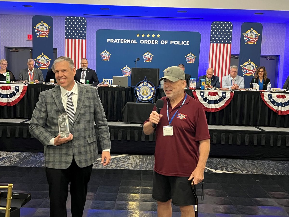 FOPofOhio's tweet image. The FOP of Ohio recognized 2 long-time leaders with the Steve Young Award, Wes Elson from Muskingum Bob Everett from Tuscarawas County. They each have decades of FOP leadership, and we are grateful for their lifetime of service to their Brothers and Sisters.