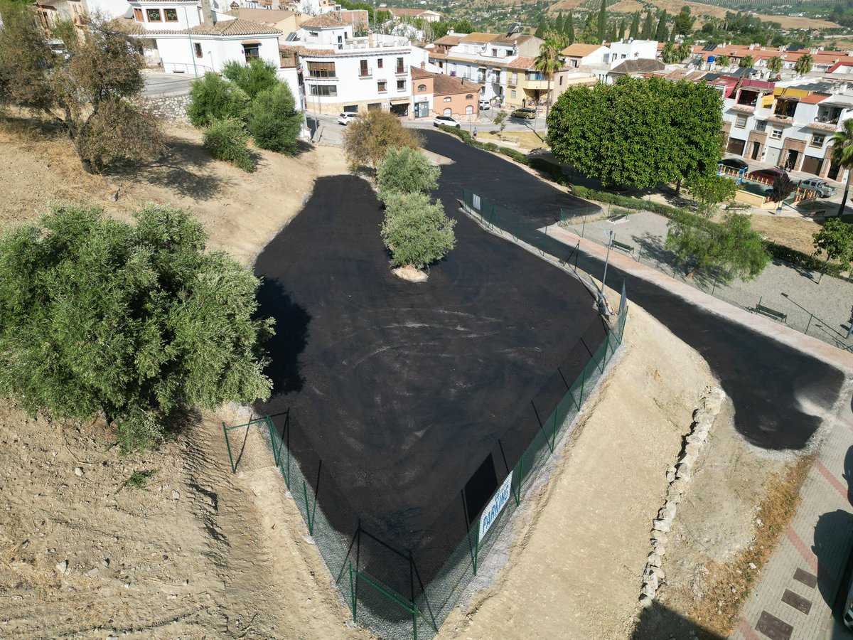Ayto_Cartama's tweet image. Habilitamos un nuevo aparcamiento en Cártama Pueblo.
Con unos 1.000 m. cuadrados permitirá albergar alrededor de 40 plazas aparcamiento en una zona céntrica de la ciudad lo que permitirá descongestionar la zona.
ℹ️ acortar.link/uqD7HE
#Cártama #mejoras #infraestructuras