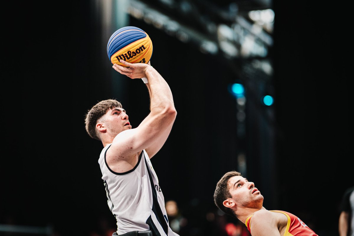 BsrEspana's tweet photo. Muy buenas noticias en la primera jornada de la Universiada en Bochum 

Doble victoria del #TeamESP 🇪🇸 masculino 3x3 ante Gran Bretaña 🇬🇧 (9-16) y Alemania 🇩🇪 (6-19)

Triunfo del #TeamESP 🇪🇸 femenino ante Alemania (10-9)
🏀🏀🏀
#basket #baloncesto #wheelchairbasket https://t.co/m7OjD0lFbX