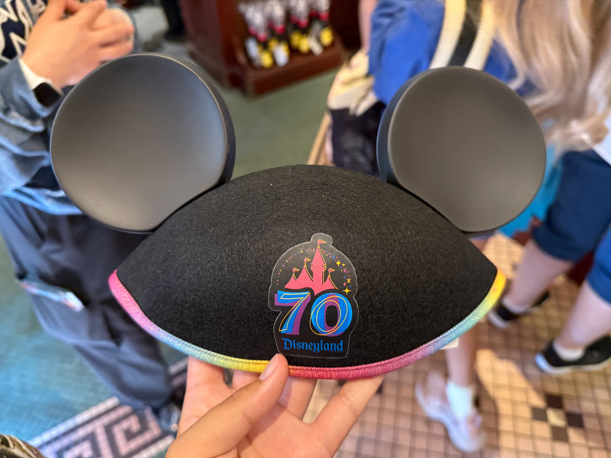 [新品未使用]カリフォルニアディズニー100周年 イヤーハット カリフォルニアディズニー 100周年イヤーハット ラウンジフライ