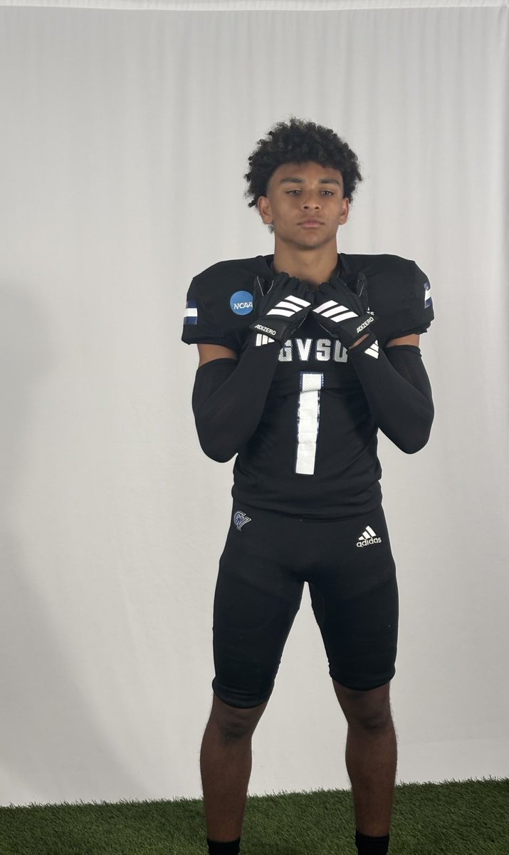BurnsideBray05's tweet image. ⁦@CoachPostmaGV⁩ thank you for the invite. I had a great time yesterday!! ⁦@CoachWooster⁩ &amp;amp; ⁦@CoachOlsonGVSU⁩ thank you for the great conversation!!!⚓️⬆️ ⁦@CoachShoeGVSU⁩ ⁦@gvsufootball⁩ ⁦@RisingStars6⁩