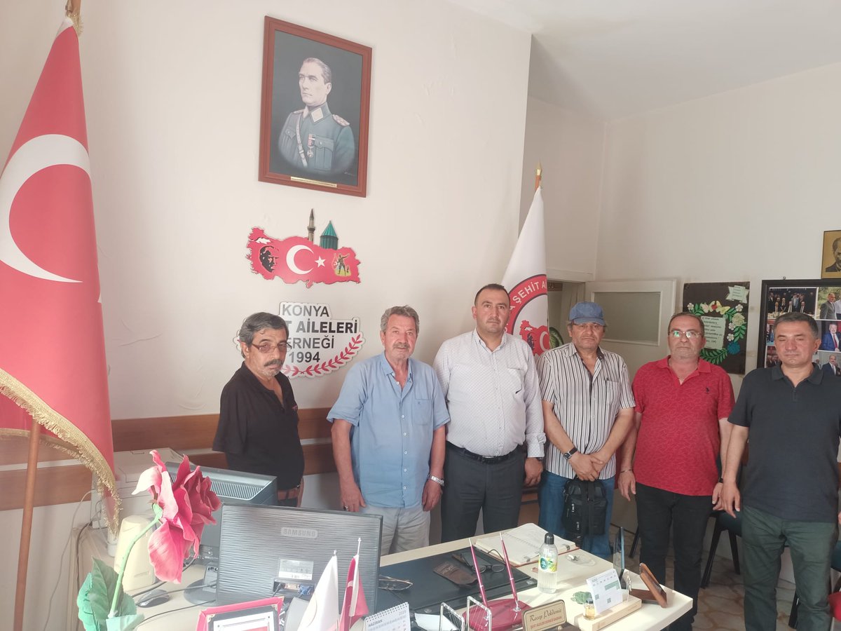 ozkanatas42's tweet photo. Zafer Partisi Konya İl Başkanlığı olarak 
Konya Şehit Aileleri Derneği ni Ziyaret Ettik.
Güncel Konular Üzerine Görüş alışverişinde bulunduk.
Recep Pekdemir başkanımıza Misafir Perverliği için Teşekkür ederiz.
@umitozdag @AliSehirlioglu @ErtuganMusa @AliSehirlioglu @c https://t.co/o0lmAALU0t