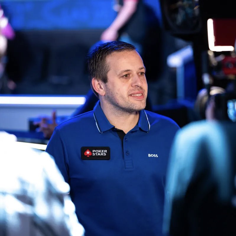 luxonpay's tweet image. What a run from Kenny Hallaert @SpaceyFCB 😎
From a Luxon Pay buy-in into the @WSOP Main Event to a 4th-place finish!
⠀
Huge congratulations on an incredible result 💪
⠀
📸 @pokernews
⠀
#wsop #wsop2025 #wsopmainevent