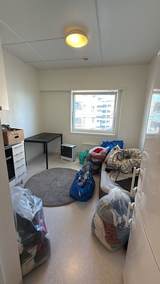 Toeknee ⋆｡°✩ tweet media