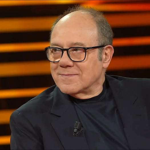 "Al Liceo sono stato bocciato per cattiva condotta. Ho tirato un libro alla professoressa di matematica. Lei mi ha sequestrato quello che stavo guardando durante la sua lezione, un’antologia di letteratura: è costoso e voluminoso, i miei hanno faticato per comprarmelo. Così,