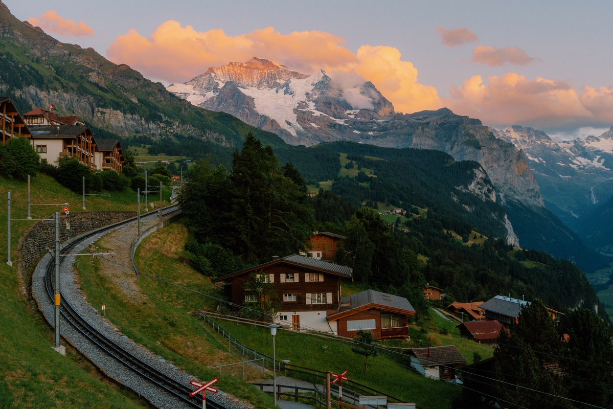 DanielCasson1's tweet image. Evenings in Wengen //