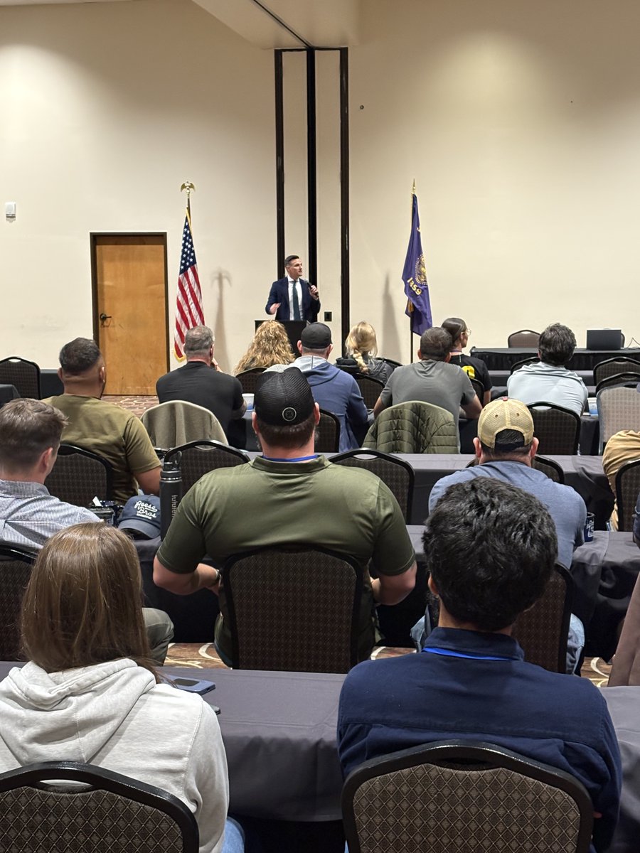 AGDanRayfield's tweet image. We recently joined the Oregon Narcotics Enforcement Association at their annual conference.
ONEA brings together law enforcement officers who are on the front lines of investigating drug trafficking and organized crime in our communities to keep our communities safe. #orpol