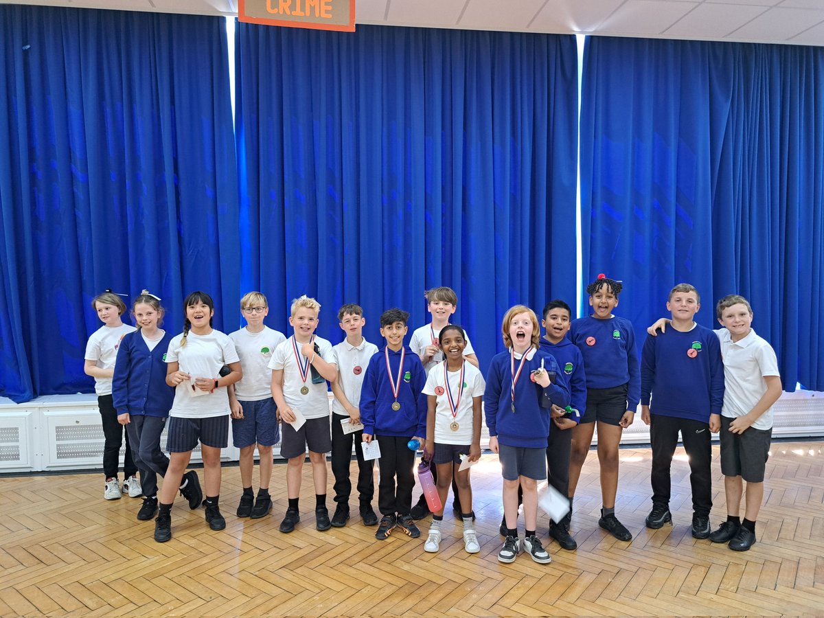 IWPS_Leeds's tweet image. What a fabulous morning playing chess! Our Y5s competed in a chess competition against other Leeds schools. #chessforschools
