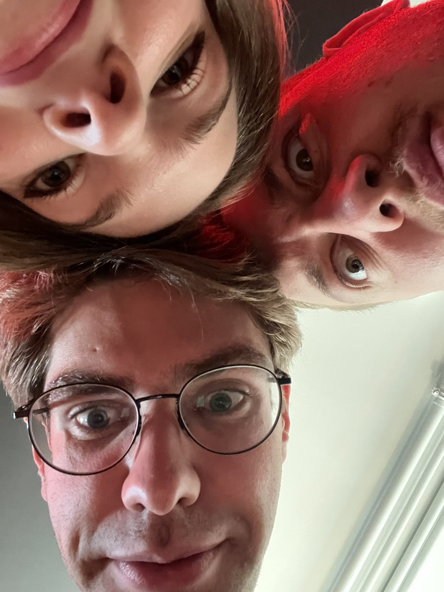 Wir haben gekocht!
Casten heute EEQ aus dem HQ von <a href="/FOKUSValorant/">FOKUS VALORANT</a>, wird ein absoluter banger, schaltet ein!! ❤️

Alle liebe an Fokus fürs möglich machen!!