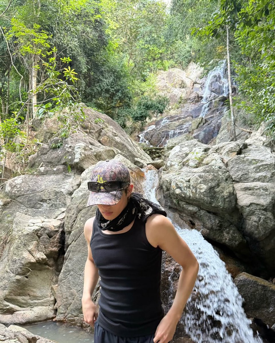 p1hits's tweet photo. KEEHO’S THAILAND TRIP https://t.co/c5iHMXR2Mz