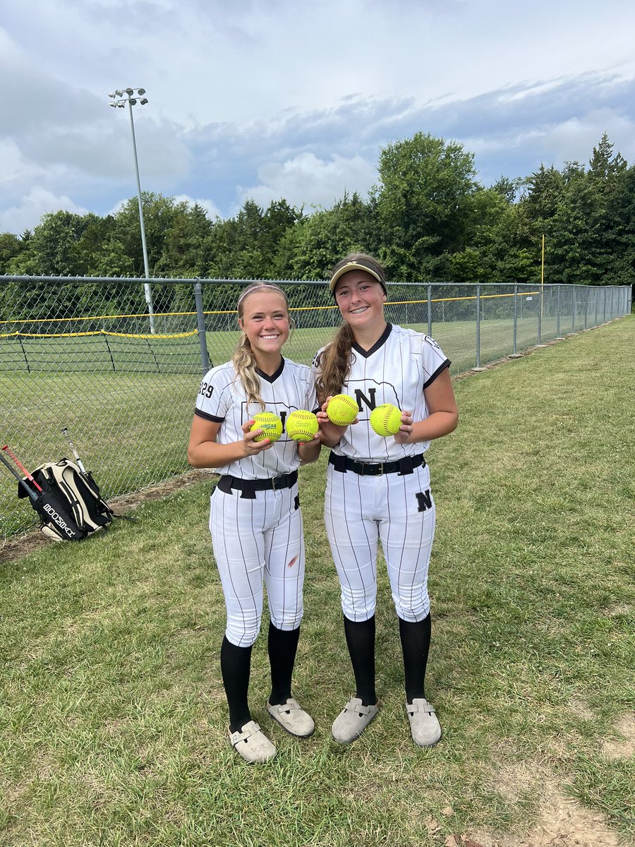 A CRAZY back and forth 15-9 win against Iowa Premier this morning to take us to the championship of TC Nationals! Two more bombs a piece from Abby and Rylee 💣💣 So much fun watching this team compete and swing the bat! One more!! #rollgold