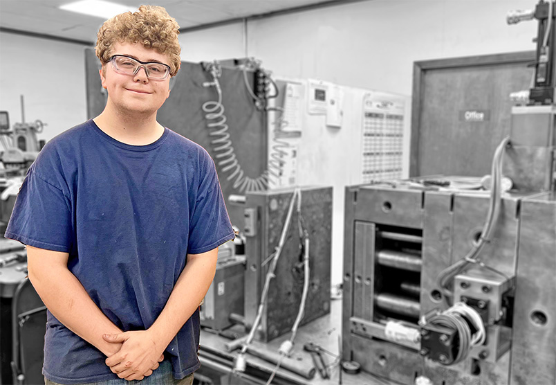 #HappyAnniversary to HUNTER LAWSON 🎊 Hunter is celebrating 2 years with #YorkImperial in 2025 🥳 #ThankYou Hunter for your hard work! We’re lucky to have you as a part of the #YIP Family 🙏#EmployeeEngagement