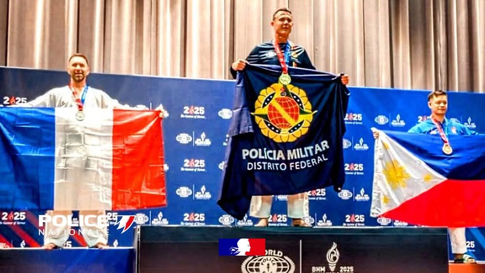 PoliceNat59's tweet image. #IlsSontPoliciers | 🥈Alex, décroche le titre de vice-champion du monde de karaté aux World Police and Fire Games 2025 🇫🇷 aux USA ! 🥉
Il incarne les valeurs de discipline, rigueur et dépassement de soi, chères au Karaté comme à la police nationale.