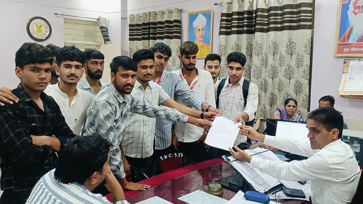 Activists of SFI Rajasthan raised their voice in the nationwide protest call by the SFI Central Executive Committee,demanding accountability and student safety in response to the molestation and institutional murder of a student at Fakir Mohan College, Odisha.