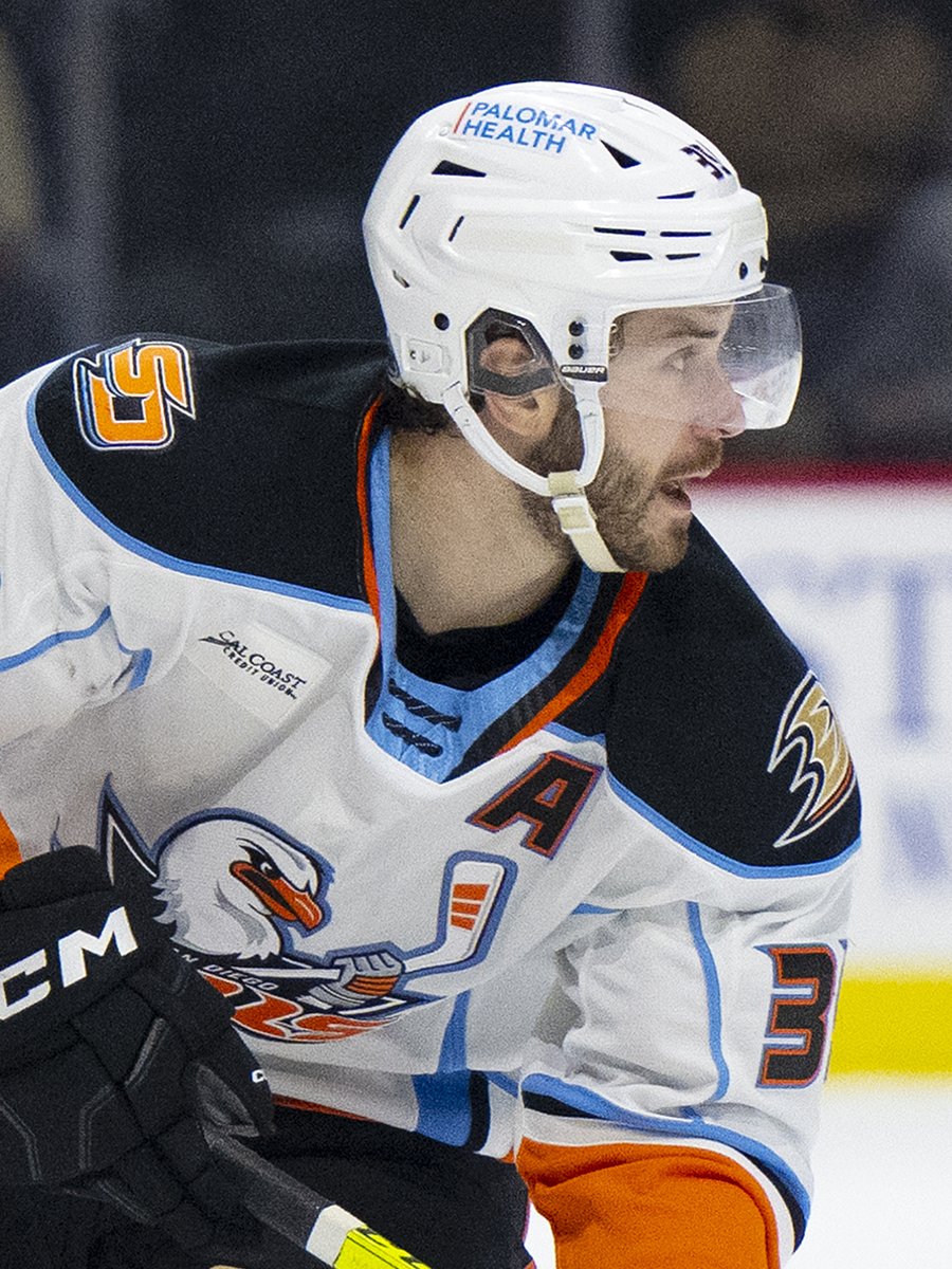SDGullsAHL's tweet image. Shhhhhhh馃か
Here's an exclusive first look at Brou in Gulls gear 馃