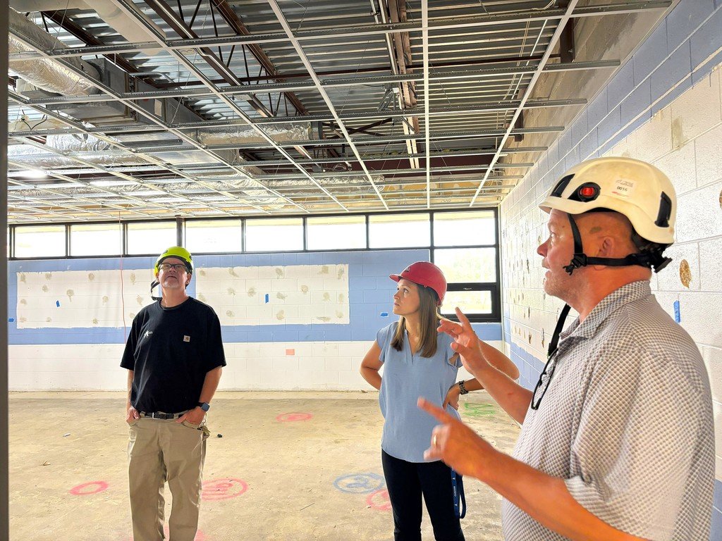 👷‍♂️🏫

Monroe Middle School is buzzing with progress as part of the November 2024 referendum to modernize our middle schools and enhance safety and security.  Our administrators, including new Assistant Principal Jennifer Gorniak, check in on the ongoing construction work.