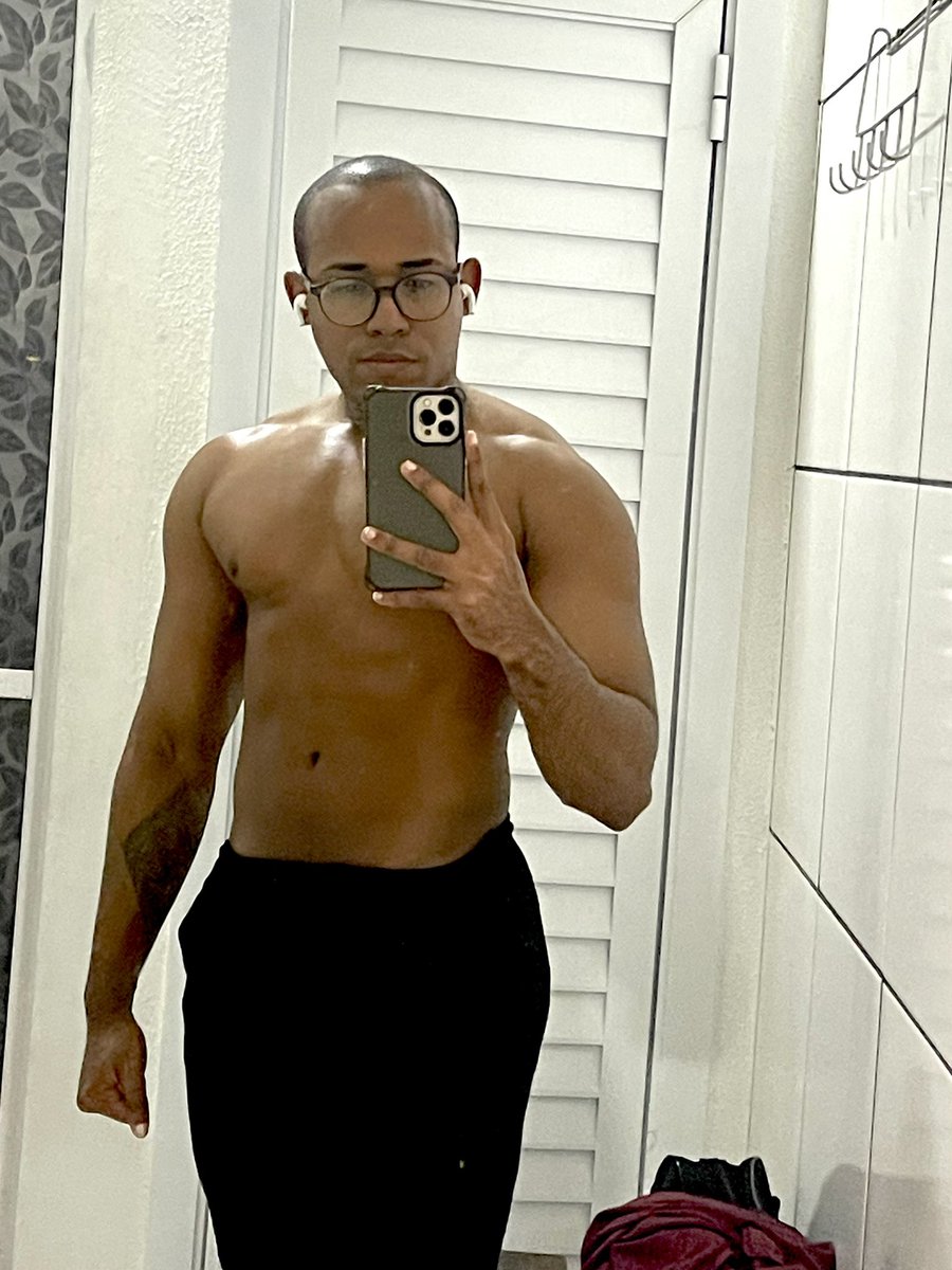 _Vi04's tweet image. Tá vindo 💪