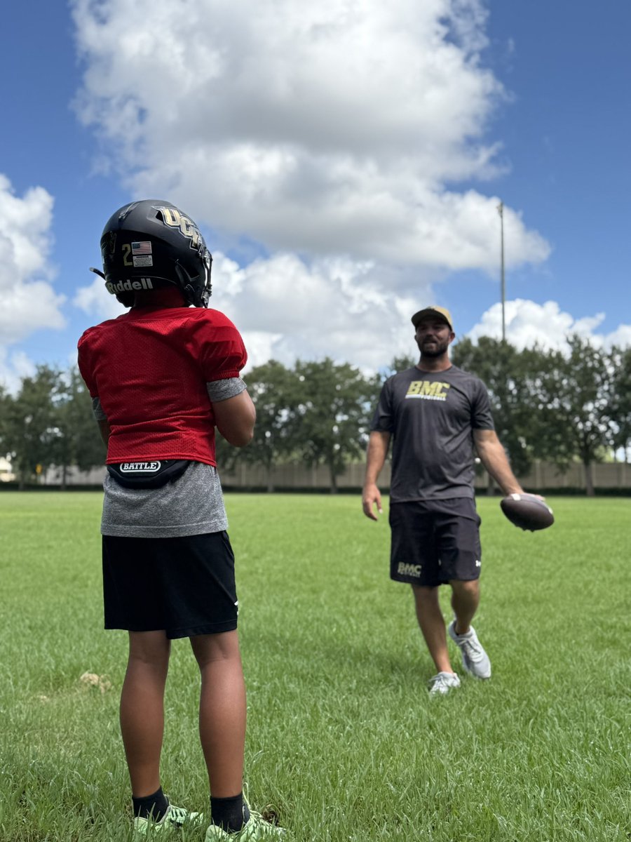 miles_flash's tweet image. Thanks @qbslack12 for the work. Feels weird being back in pads….