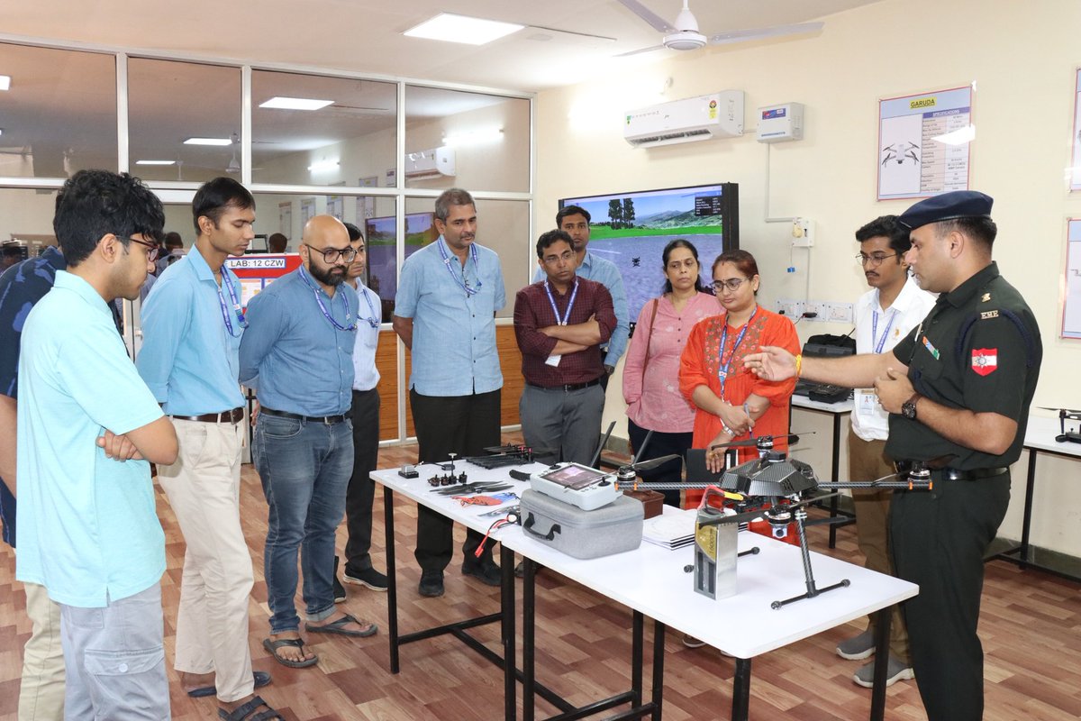 KonarkCorps's tweet image. Field Trip of #IITJodhpur faculty to 12 Corps Zone Workshop was organised to synergise niche technology absorption &amp;amp; identify areas of collaboration in #DroneTechnology, #AdditiveManufacturing &amp;amp; #AI to enhance #OpReadiness of #IndianArmy. 

#TechInfusion
#Atmanirbharta
@adgpi