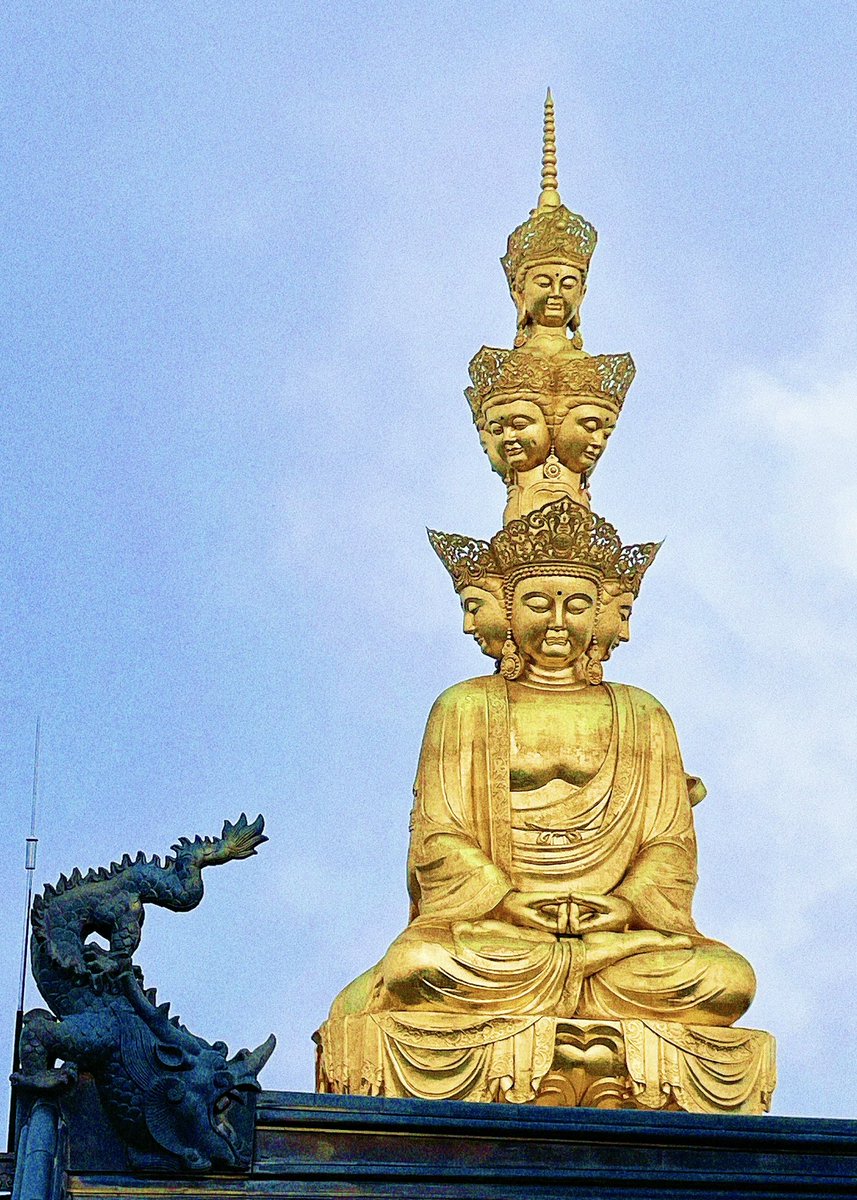 Tony_0812's tweet photo. 🙏 #sichuan #buddha #四川旅游 #乐山大佛 https://t.co/L8LrpICFIc