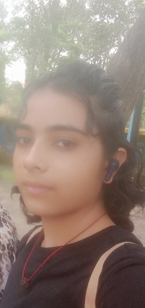 hii 🙋‍♀️🥰😀
Kya hal hai apka?