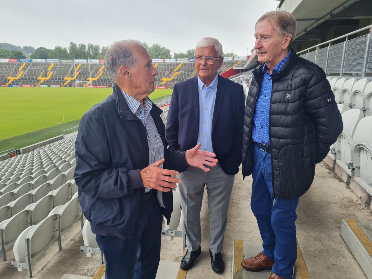 The 3 Macs chatting about Sundays final <a href="/OfficialCorkGAA/">Cork GAA</a> 

irishtimes.com/sport/gaelic-g…
