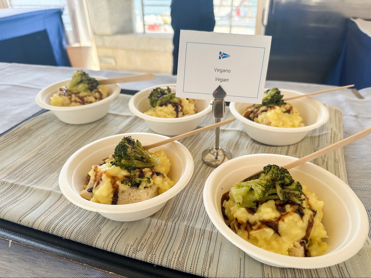 #DYK your diet impacts ocean health? 🌊🌱

Livestock farming is responsible for up to 18% of greenhouse gas emissions and the ocean absorbs ~25% of those emissions.

You can cut your individual carbon by eating less meat!

Learn more: bit.ly/4k6Q6tK

#CleanRegattas