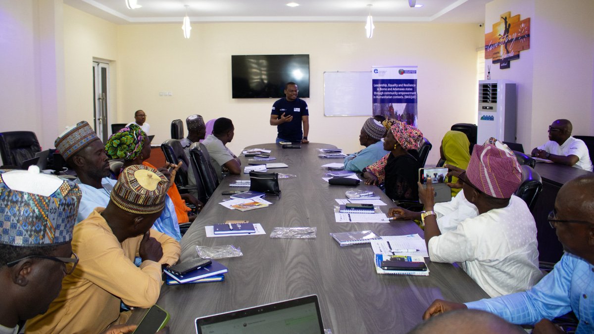 jrsWaf's tweet image. 🚀 JRS #Nigeria held a Multi-Sectoral Meeting in Yola to discuss the achievements of our projects in Adamawa & Borno. Excited to announce a new initiative focused on community empowerment, promoting leadership, gender equality, & education! 🌱
Funded by Basque Government. #ALBOAN
