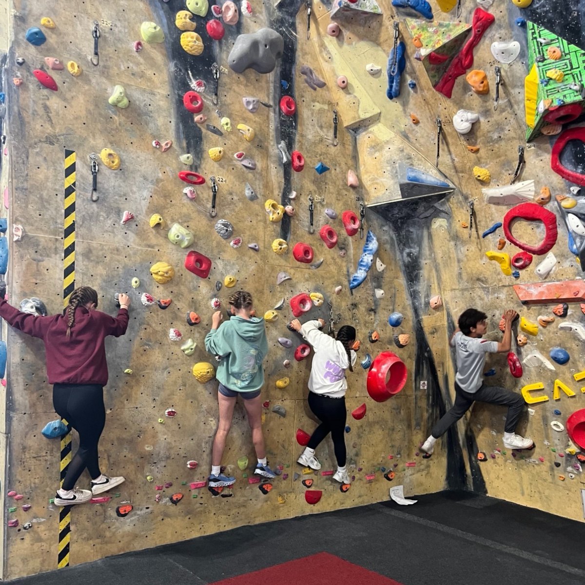 athenalearning_'s tweet image. Students in Years 7–9 at Launceston College enjoyed Adventurous Learning Week, with over 25 epic experiences on offer! From Paris &amp;amp; Disney to surfing, coding, cookery &amp;amp; The Da Vinci Code challenge. Inspiring ambition, kindness &amp;amp; independence #AdventurousLearningWeek #Enrichment