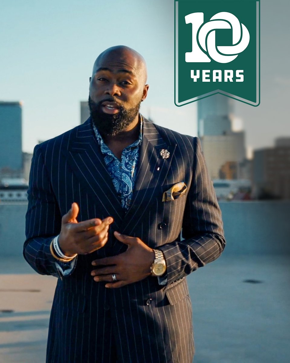 osiyo_tv's tweet image. Cordney McClain – a father, leader, educator, actor and poet with proud Black and Cherokee Freedman roots – is creating change in his community by teaching the next generation.

Watch Mac’s inspiring story on the OsiyoTV YouTube channel: youtube.com/watch?v=fYAhPe…