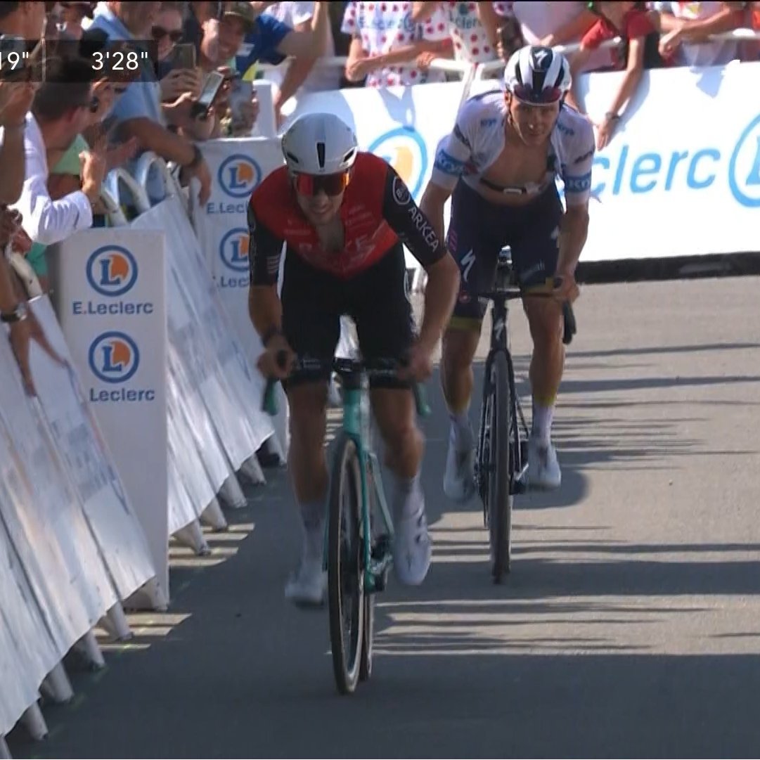 Au sommet de Hautacam, <a href="/kevin_vauquelin/">Kevin Vauquelin</a> se classe  6e de la 12e étape de <a href="/LeTour/">Tour de France™</a> . 👏
Le vainqueur du #RégionTour 2025 reprend une place et se classe 5e au classement général du Tour de France <a href="/MaillotjauneLCL/">Maillot Jaune LCL</a> .  
#TDF2025 #arkeabbhotels #roulonsaudacieux