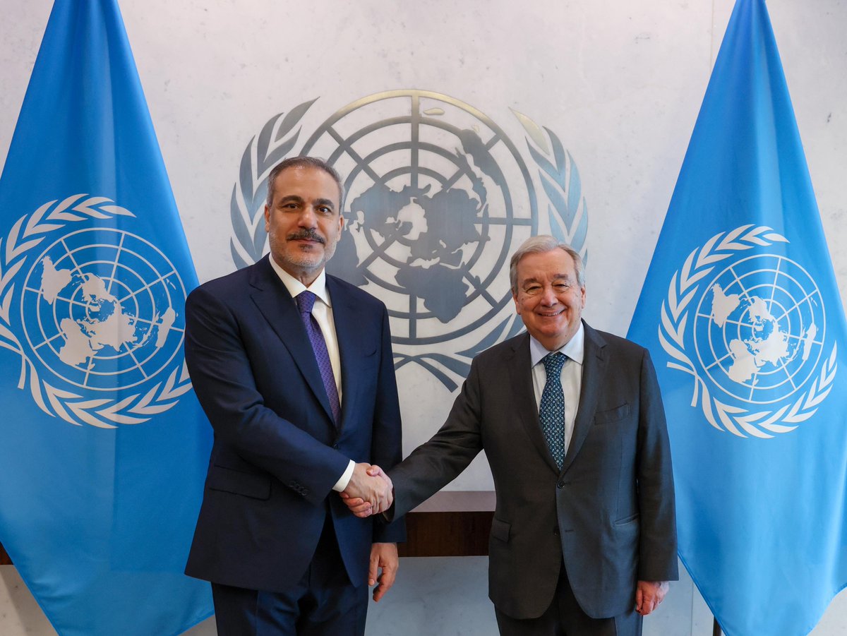 MFATurkiye's tweet image. Minister of Foreign Affairs @HakanFidan met with António Guterres, Secretary-General of the UN, in New York. 🇹🇷🇺🇳