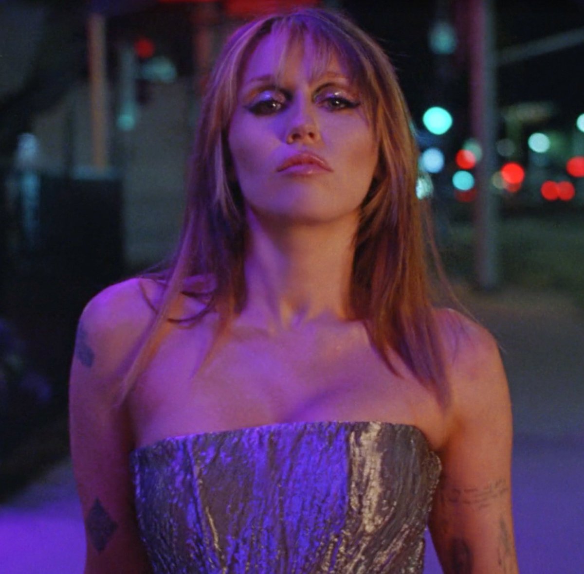 archiveofcyrus's tweet image. “Walk Of Fame” music video by @MileyCyrus ft Brittany Howard is out now! 🌟
watch here: youtu.be/JX2GkxNT-IQ?si…