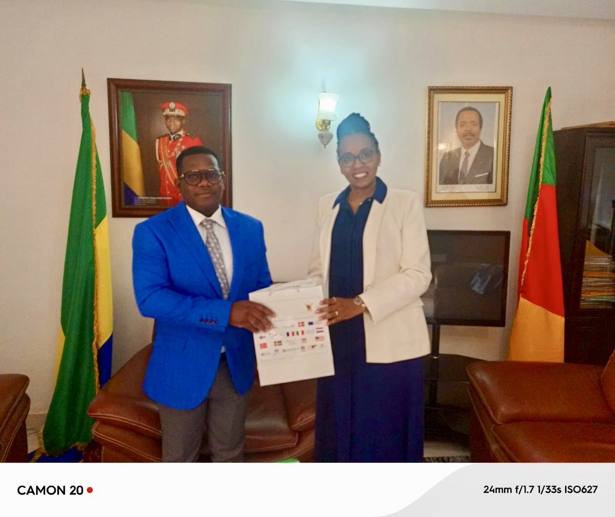 MuhimpunduYve's tweet image. Honoured to meet H.E. Anthony Minko Milame, Gabon’s High Commissioner to Cameroon.
We reaffirmed our shared commitment to refugee protection & regional cooperation.
Grateful for Gabon’s leadership in inclusion & for supporting refugee biometric passports
#RefugeeProtection