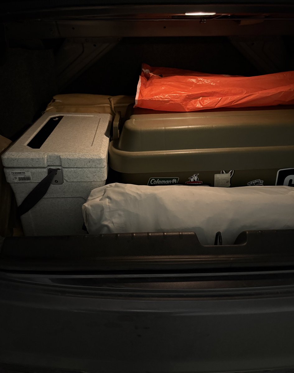 Manplayfun's tweet image. Pack and go to camping