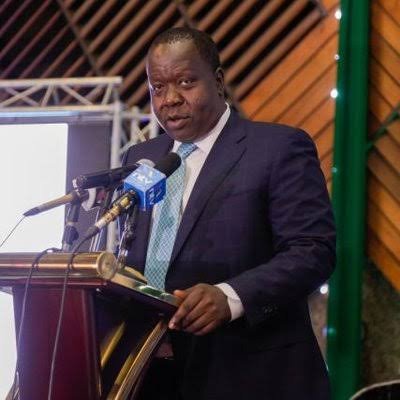 Ruto and Endtime message Aside... let's end this..

Retweet🔁 for.                   Like❤️ for 
        Maraga                         Matiangi
