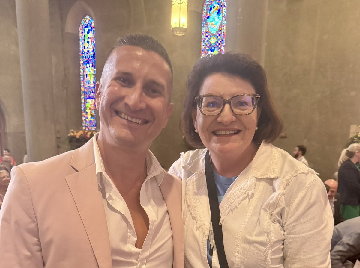 Toni G. Atkins (@toniatkins) on Twitter photo Kicking off <a href="/SanDiegoPride/">San Diego Pride</a> weekend!
🗝️ Receiving the ‘key to the movement’ alongside local #LGBTQ+ leaders at the People’s Pride
🏳️🌈🏳️⚧️ Joining friends at @EQCA
💒 Lighting up St. Paul’s Episcopal for #Pride! Kicking off <a href="/SanDiegoPride/">San Diego Pride</a> weekend!
🗝️ Receiving the ‘key to the movement’ alongside local #LGBTQ+ leaders at the People’s Pride
🏳️🌈🏳️⚧️ Joining friends at @EQCA
💒 Lighting up St. Paul’s Episcopal for #Pride!