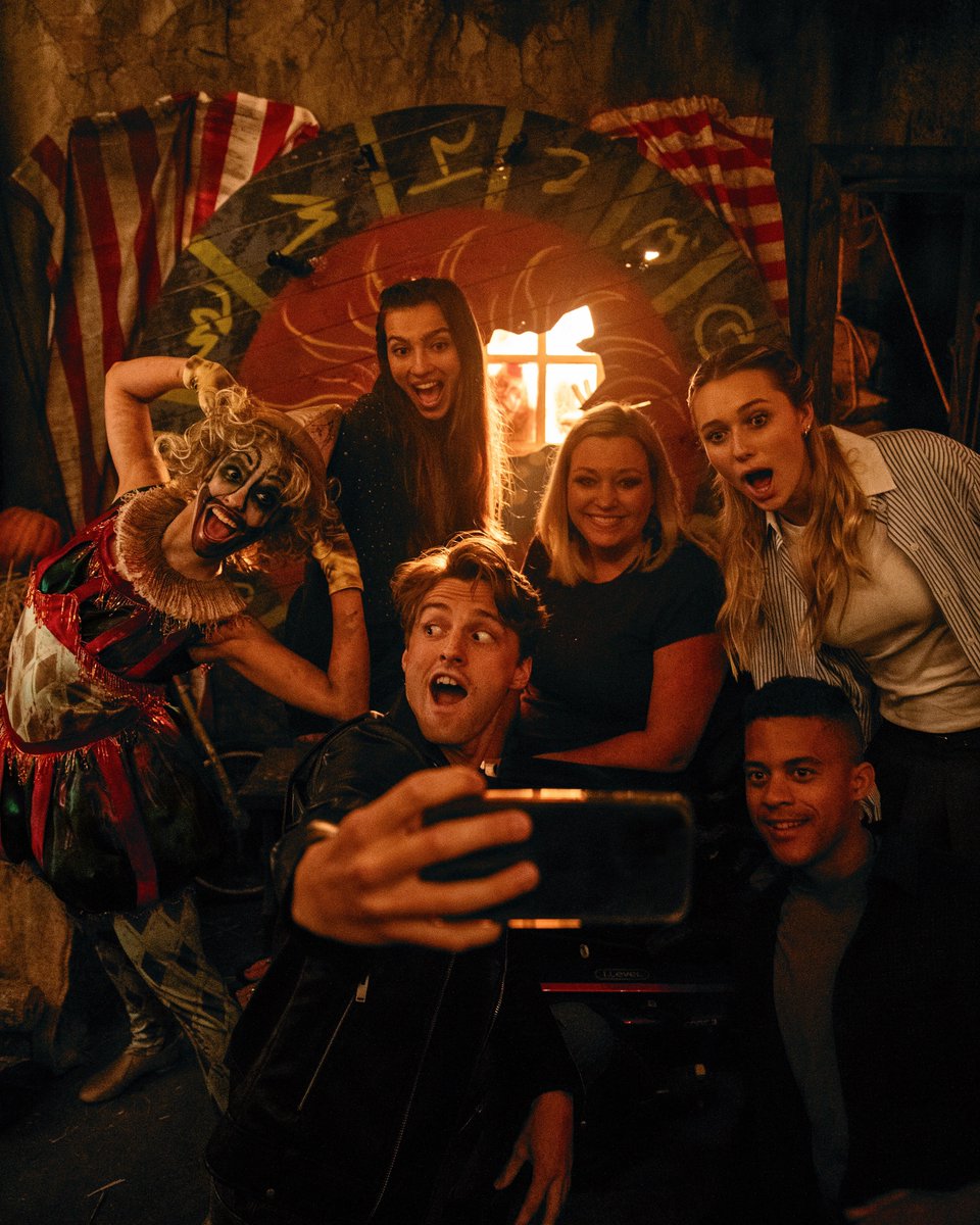 UnleashedVegas's tweet image. clowning around until i finally get to see you 🤡