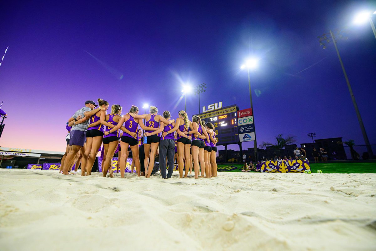LSUBeachVB's tweet image. Golden Hour at Death Volley. Our Dream Date. Cute. 🥰