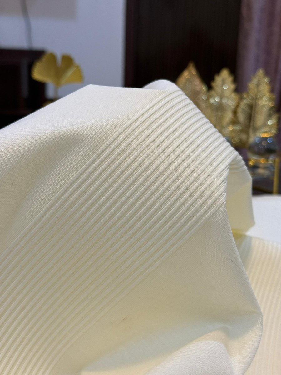 savvy_ruqqy's tweet image. Fabrics available as displayed for the gentlemen
Price: 85k for 5 yards
Location: Abuja
Delivery available nationwide
DM to purchase
Kindly RT