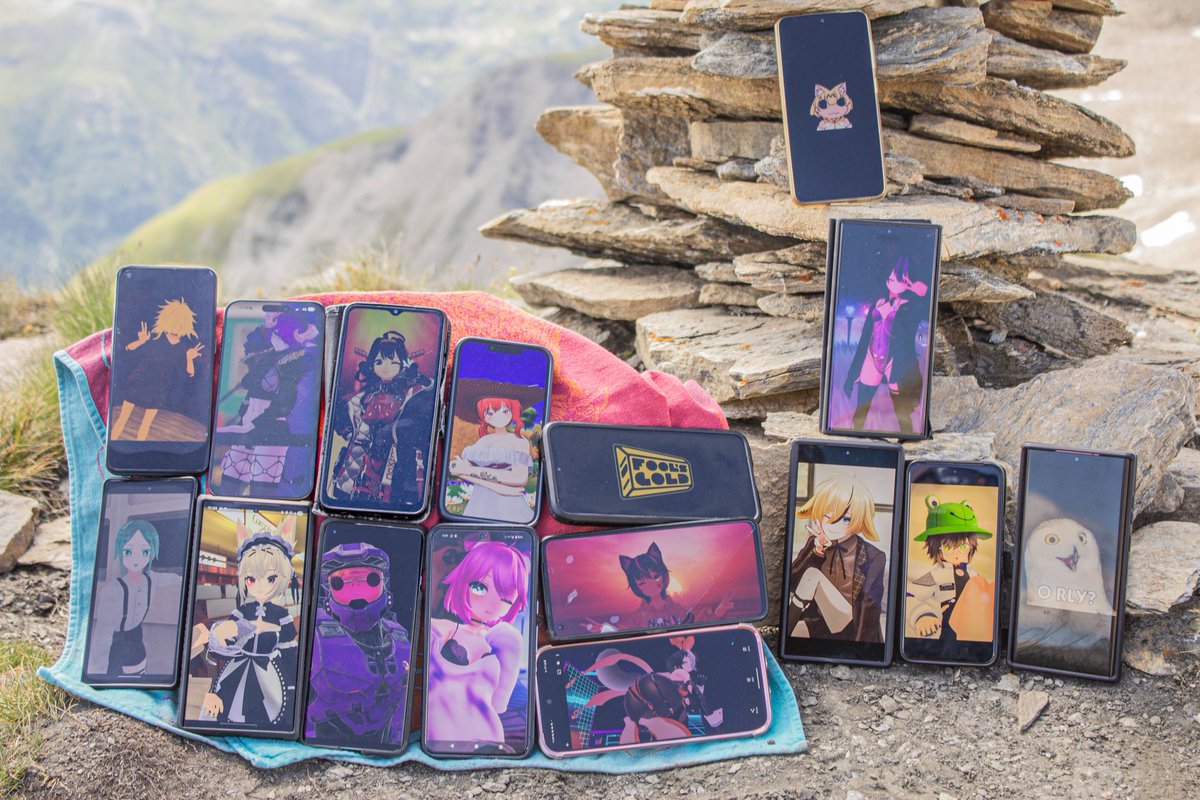 shammytsi's tweet image. I'm back home after a very busy and tiring meet! It was lovely to hike with everyone!
I'll dump my photos one day soon xD