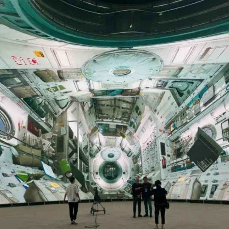 This is cool.  <a href="/Absen_Inc/">Absen Inc</a> has created the world's largest LED VP (virtual product) volume: is.gd/C3E5ZU.

Are you looking for info on Absen LED solutions? Contact your favorite Excellence Marketing  Rep.  

#leddisplay #AVTweeps #proAV #avexperts #wepowerperformance