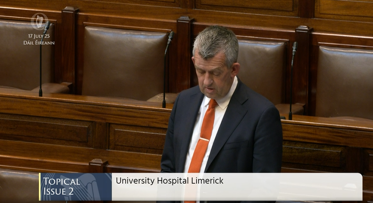 OireachtasNews's tweet image. #Dáil Topical Issue 2: Deputy Maurice Quinlivan @QuinlivanTD- To the Minister for Health: University Hospital Limerick. #SeeForYourself
oir.ie/0a4ff4f